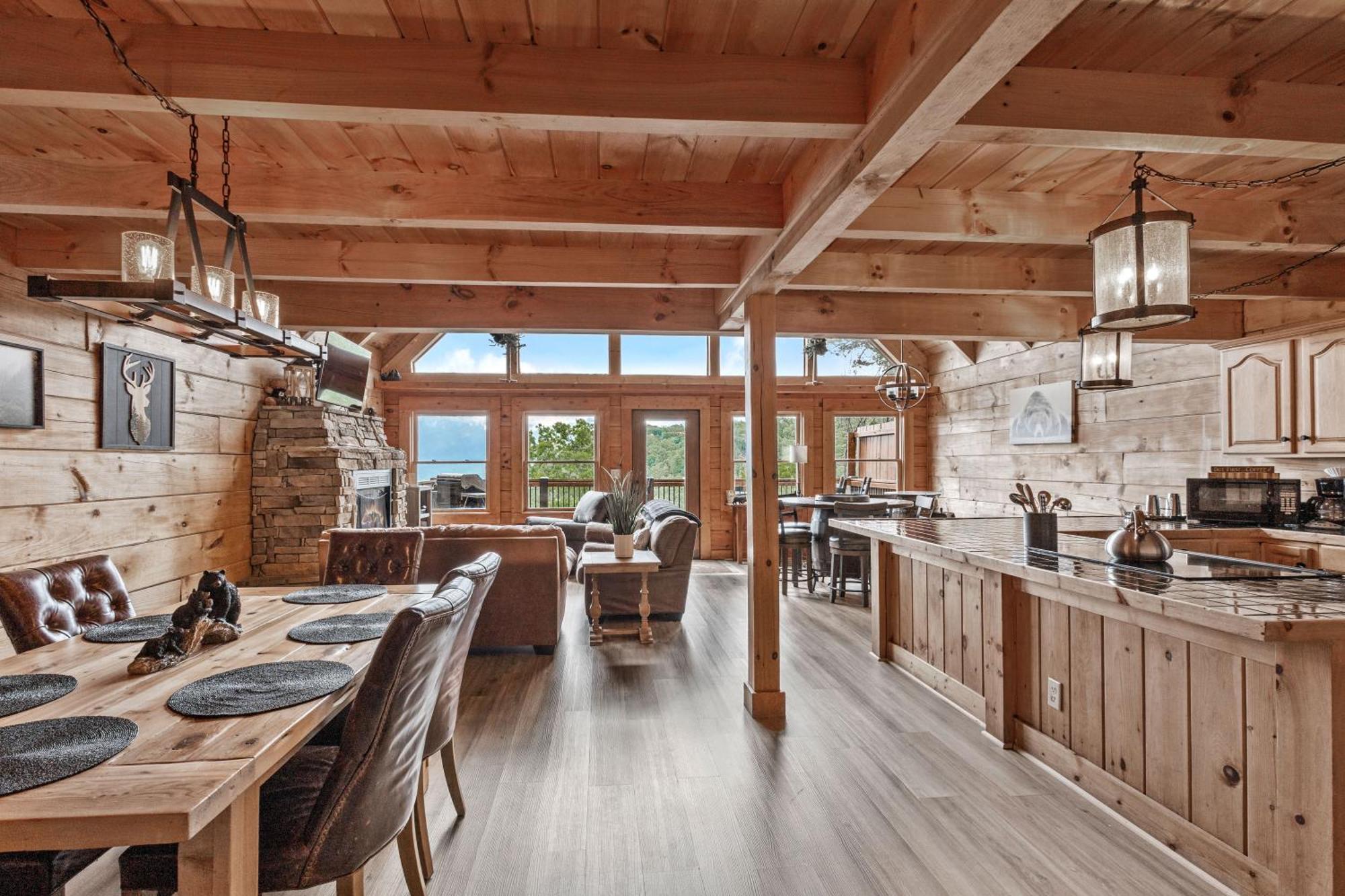 Classy Bear Cabin Gatlinburg Exterior photo