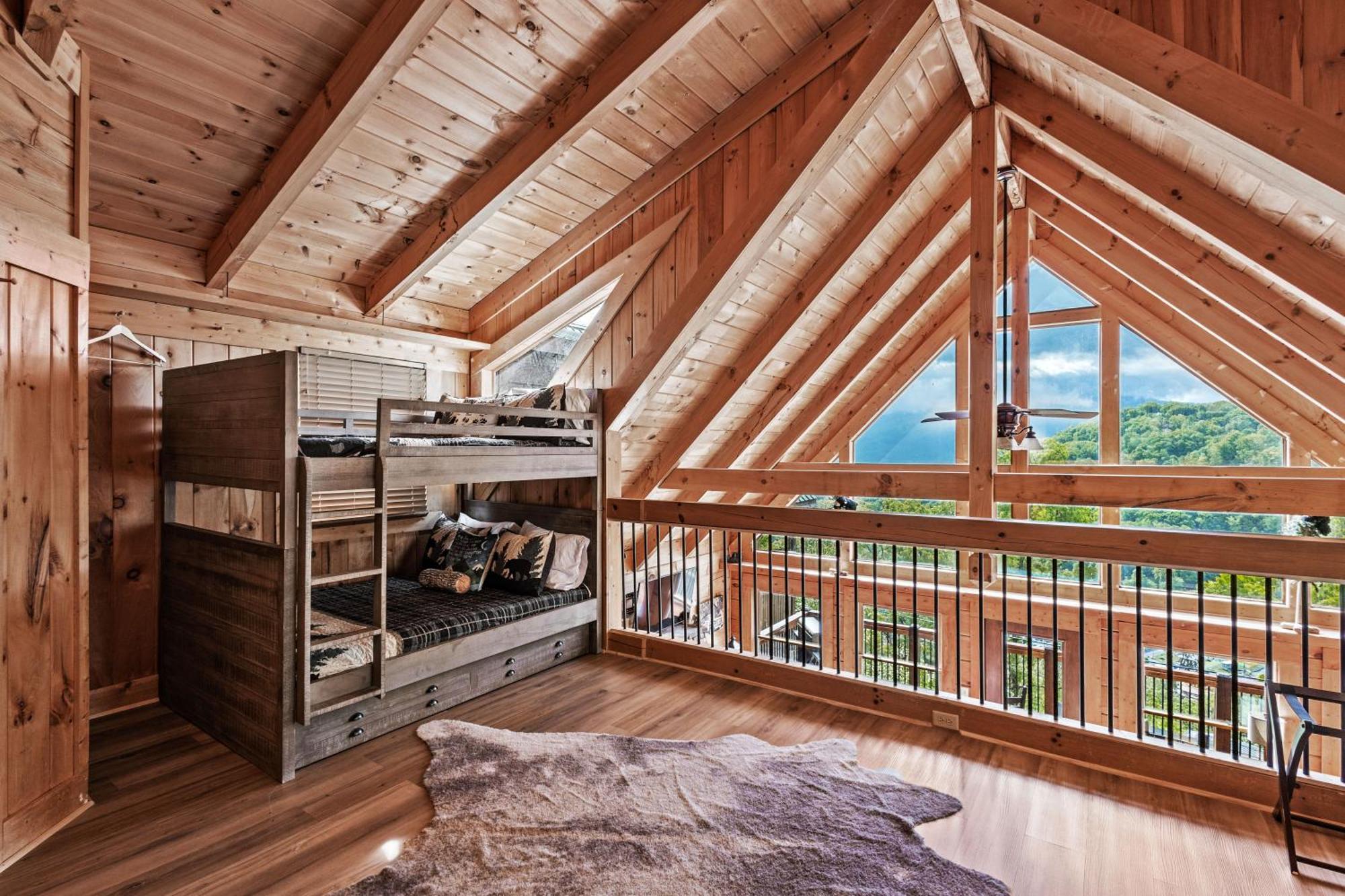 Classy Bear Cabin Gatlinburg Exterior photo