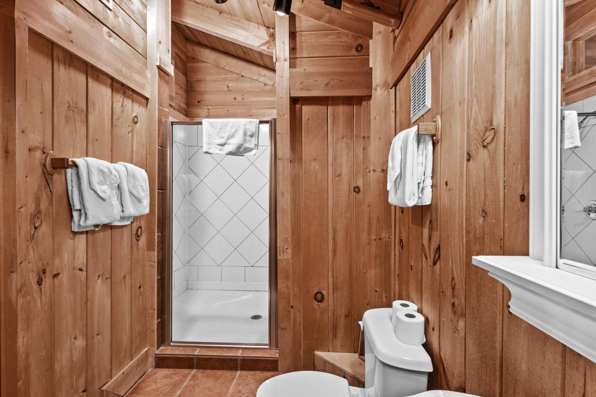 Classy Bear Cabin Gatlinburg Exterior photo